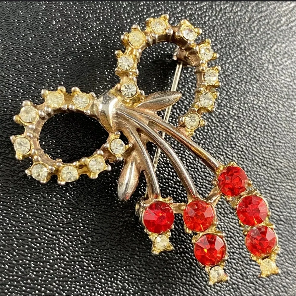 Vintage 1950’s Bow Brooch with Rhinestones, Clear & Red Holiday‎ Bow Brooch